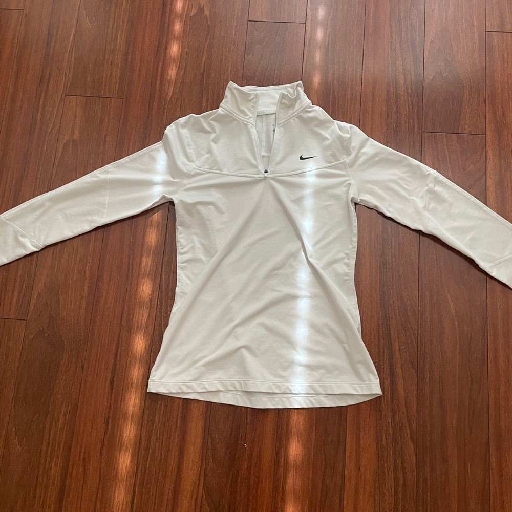Women’s comfy thin Nike white dri fit 1/2 zip size small